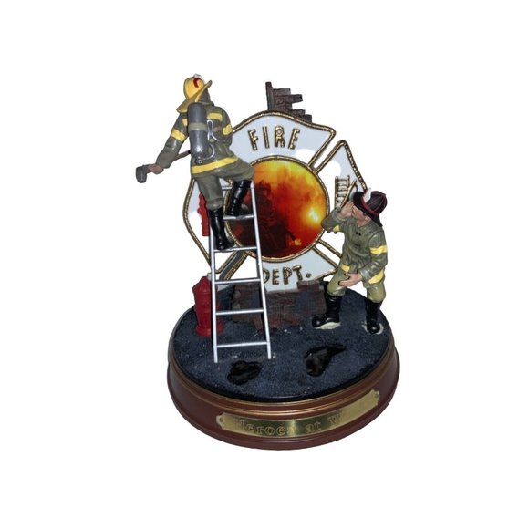 Bradford Exchange Firemen " Heroes At Work " Limited Firefighter Series Figurine - Picture 1 of 9